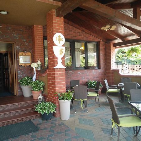 Hotel Rypsowka Nowy Sącz Exterior photo