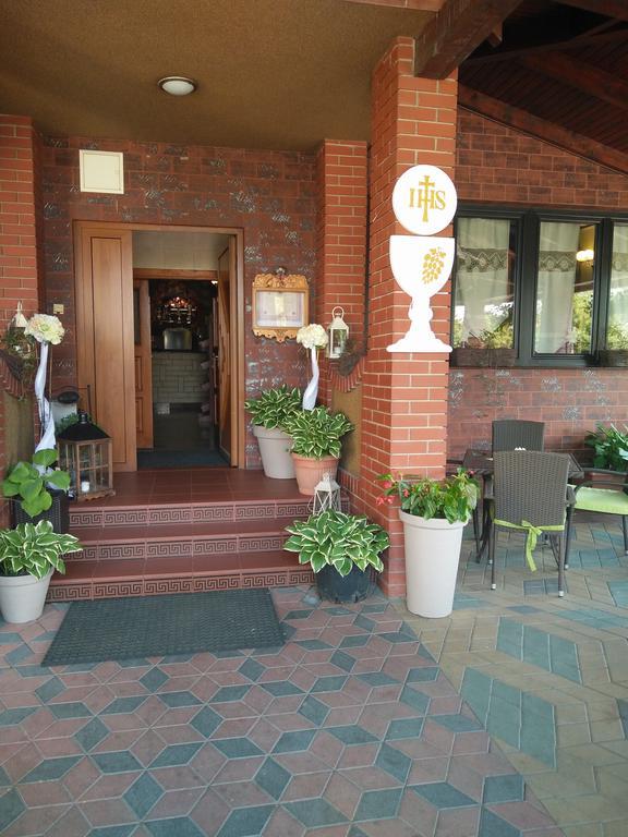 Hotel Rypsowka Nowy Sącz Exterior photo